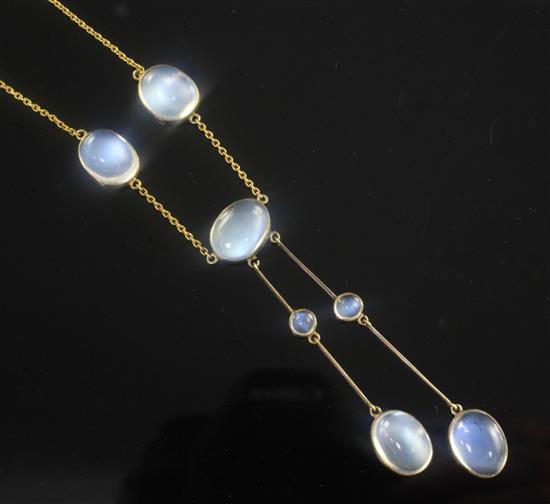 An Edwardian 9ct gold and moonstone drop necklace, 16in.